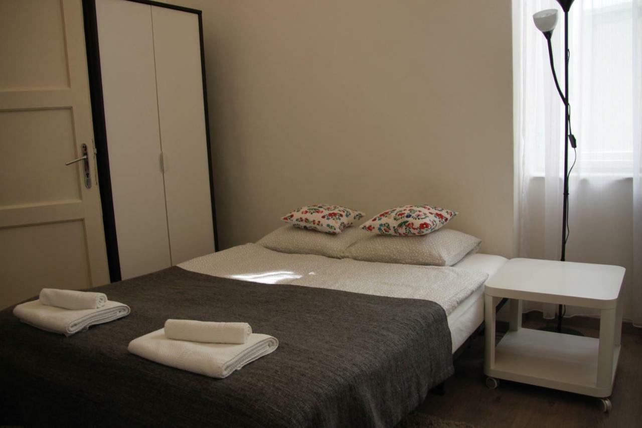 Duna Szecsi Apartman Budapest Luaran gambar